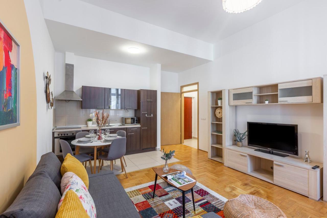 Cozy Home By Bella In The Heart Of Budapest Exterior foto
